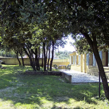 Villa 0359 Joliclerc, 10p. Collias, Gard Collias