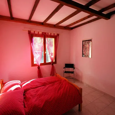 Villa 0359 Joliclerc, 10p. Collias, Gard Collias