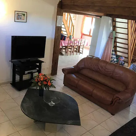 Villa 0359 Joliclerc, 10p. Collias, Gard