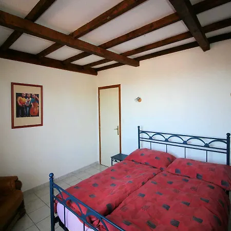 Villa 0359 Joliclerc, 10p. Collias, Gard *